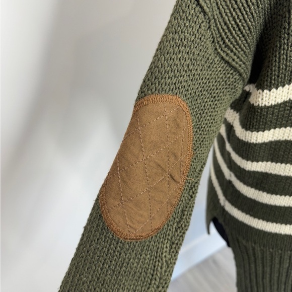 Alya Olive Green Elbow Patch Stripe Knit High-Lo Women’s Sweater (S) - Picture 4 of 7
